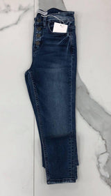 BUTTON FLY NON DISTRESSED JEANS