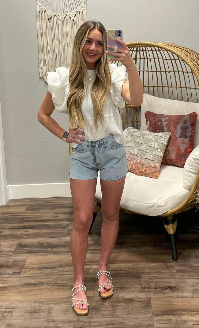 WHITE PUFF SLEEVE BLOUSE