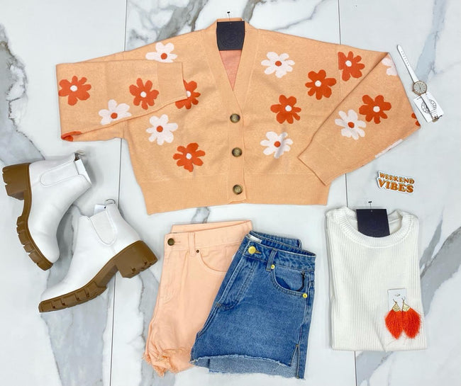 PEACH FLORAL BUTTON CARDIGAN