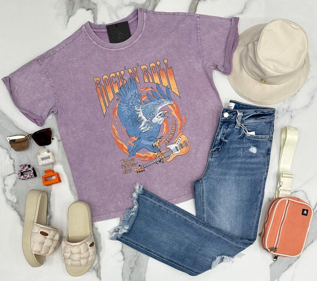 WASHED LAVENDER ROCK N ROLL GRAPHIC TEE