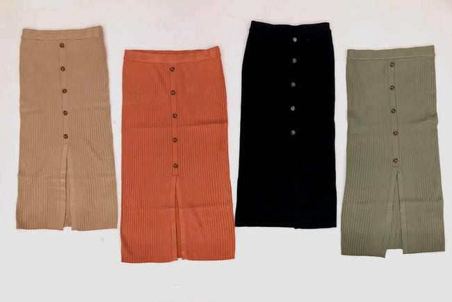 RUST RIBBED BUTTON SKIRT