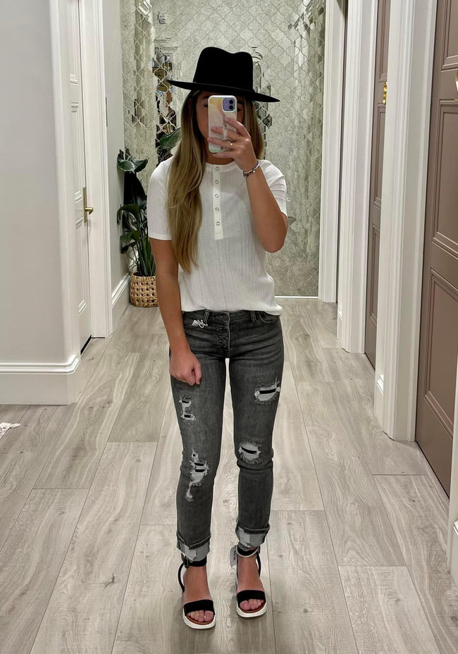WHITE SNAP HENLEY TOP