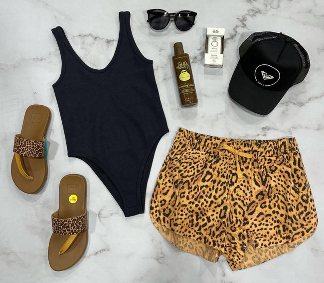BLACK SEAMLESS RIBBED BODYSUIT