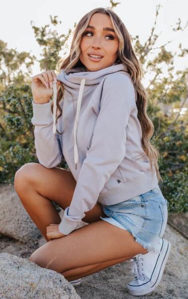 ELEVATED CROSSOVER STONE GREY SWEATSHIRT