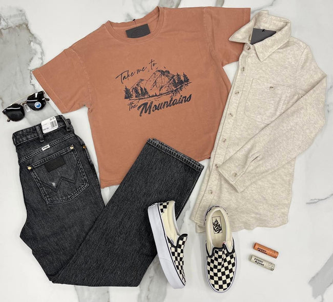TAKE ME TO THE MOUNTAINS GRAPHIC TEE