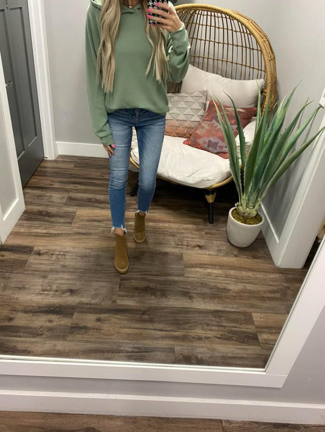 DREAM KNIT SAGE HOODED SWEATER TOP