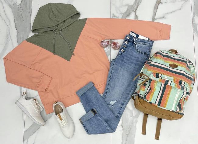 OLIVE BLUSH CHEVRON HOODIE TOP