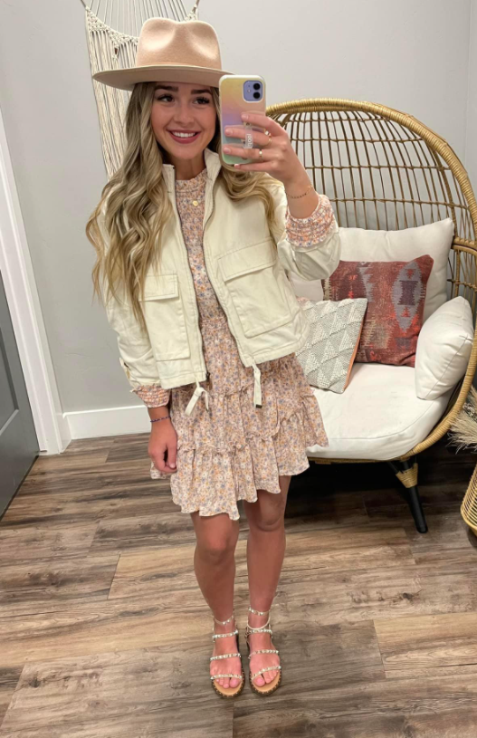 CREAM MILITARY POCKET CINCH JACKET