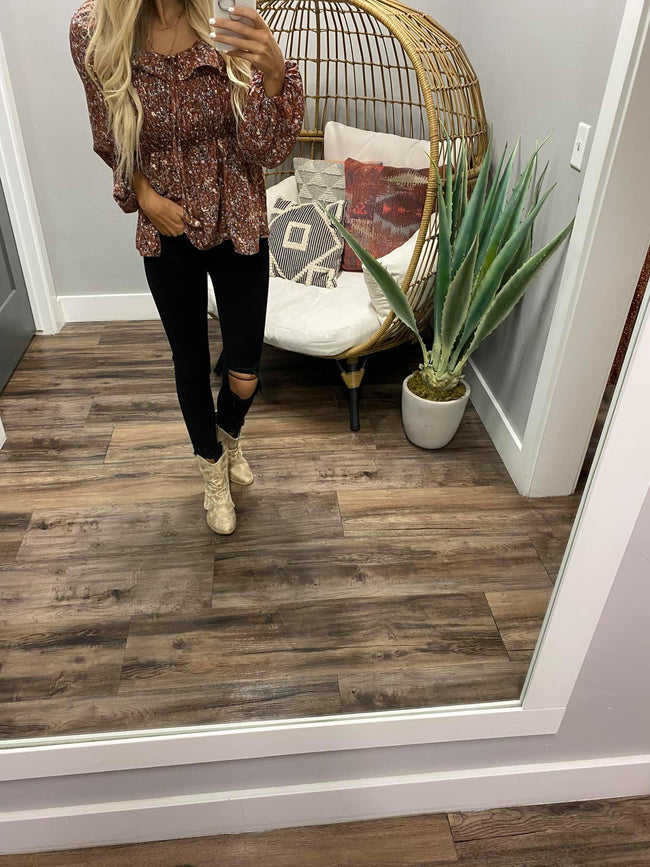 RUST RUFFLE SMOCKED SQUARE NECK BLOUSE