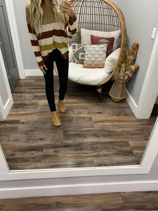 CAMEL RUST CREAM COLORBLOCK KNIT SWEATER