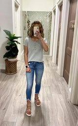 LIGHT GREY RIBBED SHORT SLEEVE HENLEY