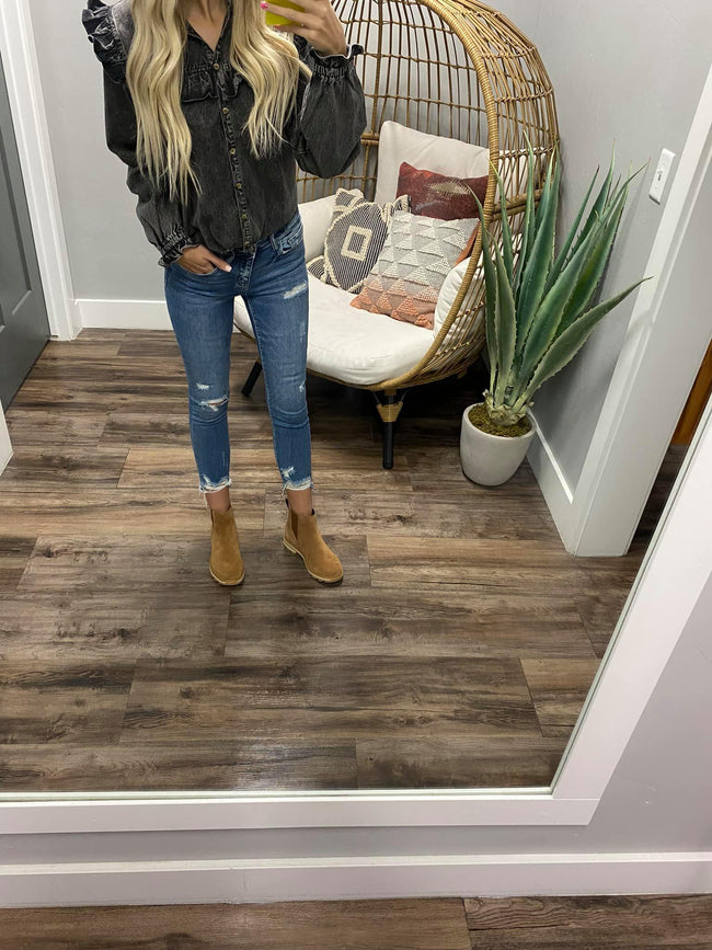 BLACK WASHED BUTTON UP DENIM TOP