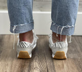 VINTAGE NEUTRAL TENNIS SHOES