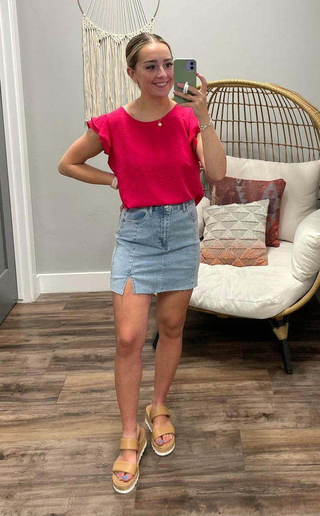 FUCHSIA FLUTTER SLEEVE BLOUSE TOP
