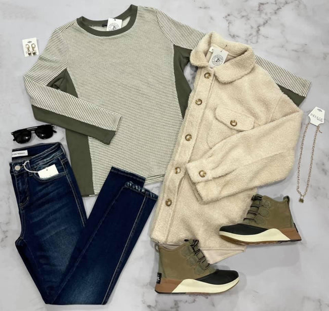 OLIVE STRIPE SIDE RIBBED SWEATER TOP