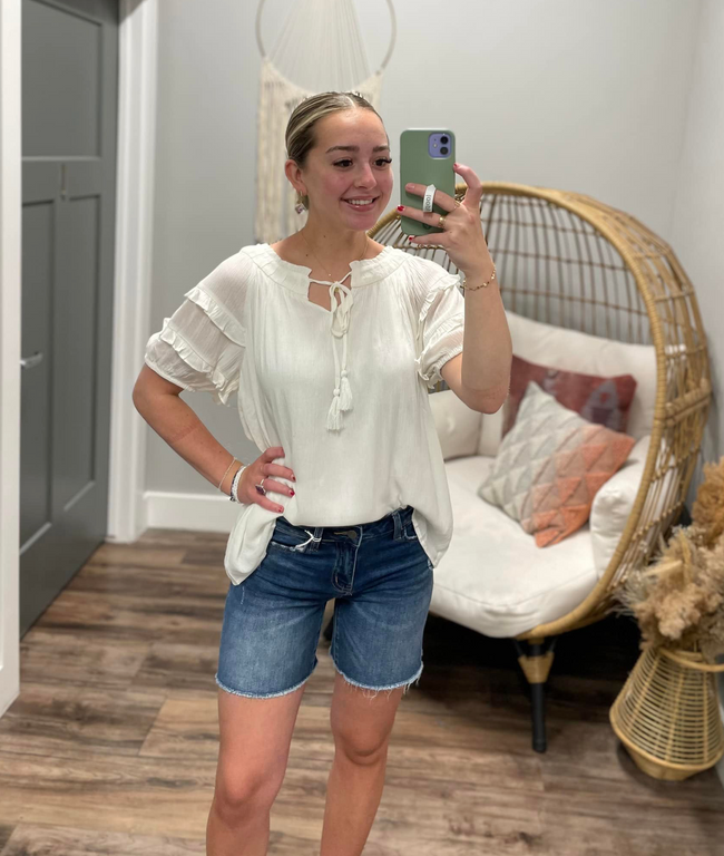 WHITE RUFFLE TIERED BLOUSE