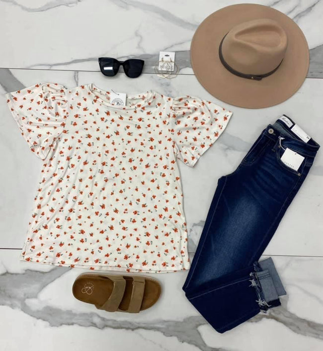 WHITE FLORAL FLUTTER SLEEVE TOP