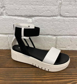 BLACK AND WHITE SANDAL