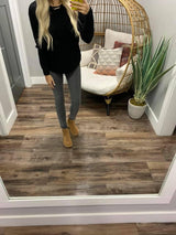 BLACK KNIT SWEATER TOP