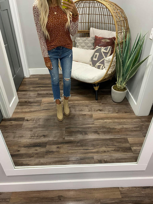RUST CONTRAST FLORAL LONG SLEEVE TEE