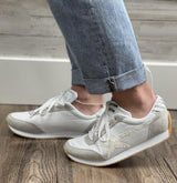 VINTAGE NEUTRAL TENNIS SHOES