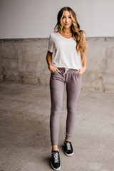 DARK GREY PERFORMANCE JOGGER PANT