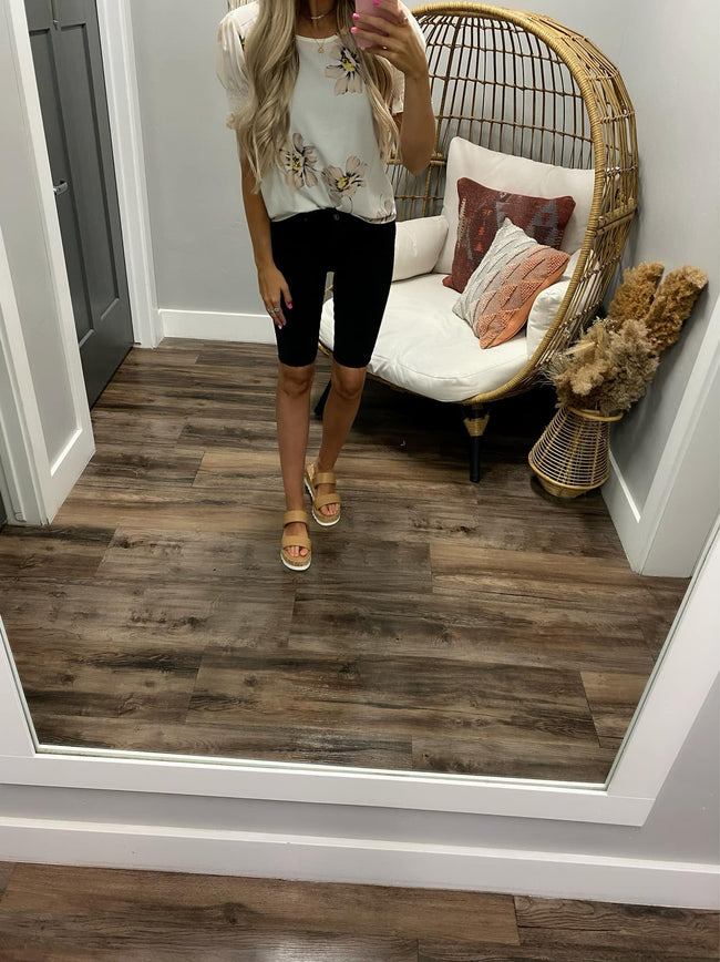 WHITE FLORAL SMOCKED SLEEVE BLOUSE
