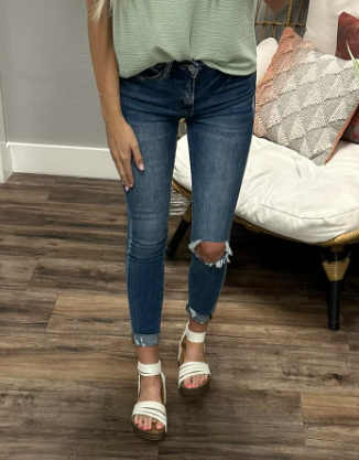 HAYLIE HIGH RISE DISTRESSED SKINNY JEANS