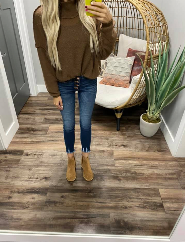 COCOA HIGH NECK SWEATER TOP