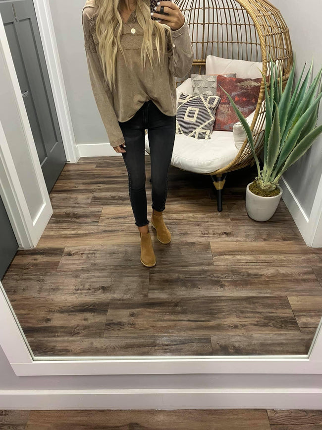 MOCHA LACE DETAIL HOODED TOP