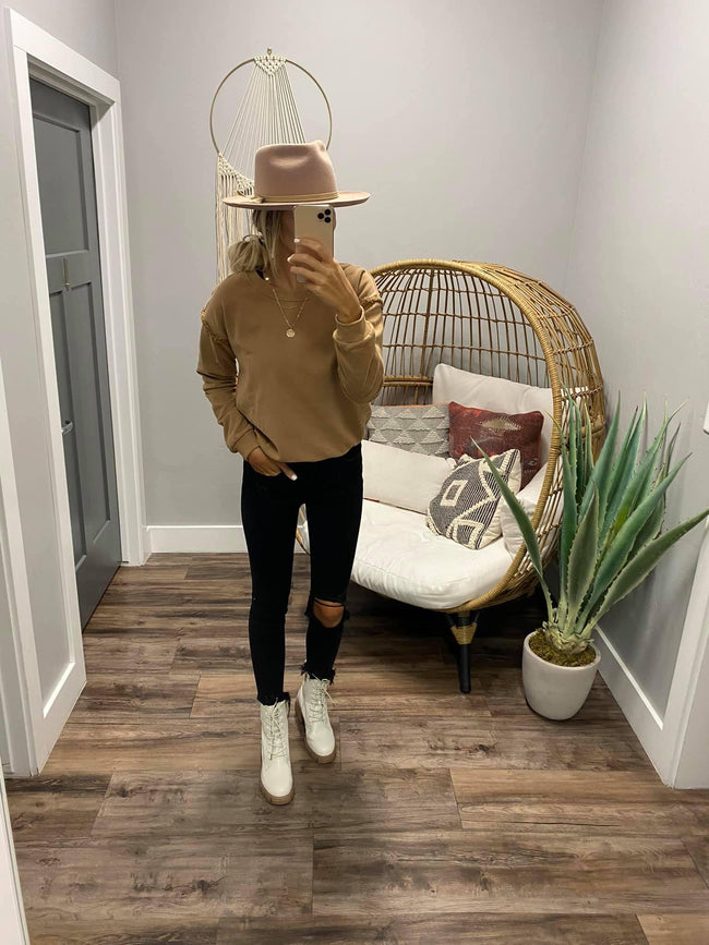 CAMEL GLITZ CREW SWEATER