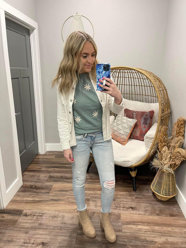 MINT FLORAL EMBROIDERED SWEATER TOP