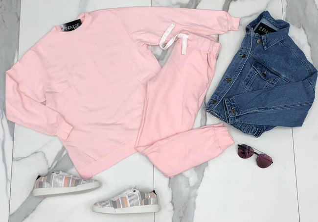LIGHT PINK CREW SWEATER