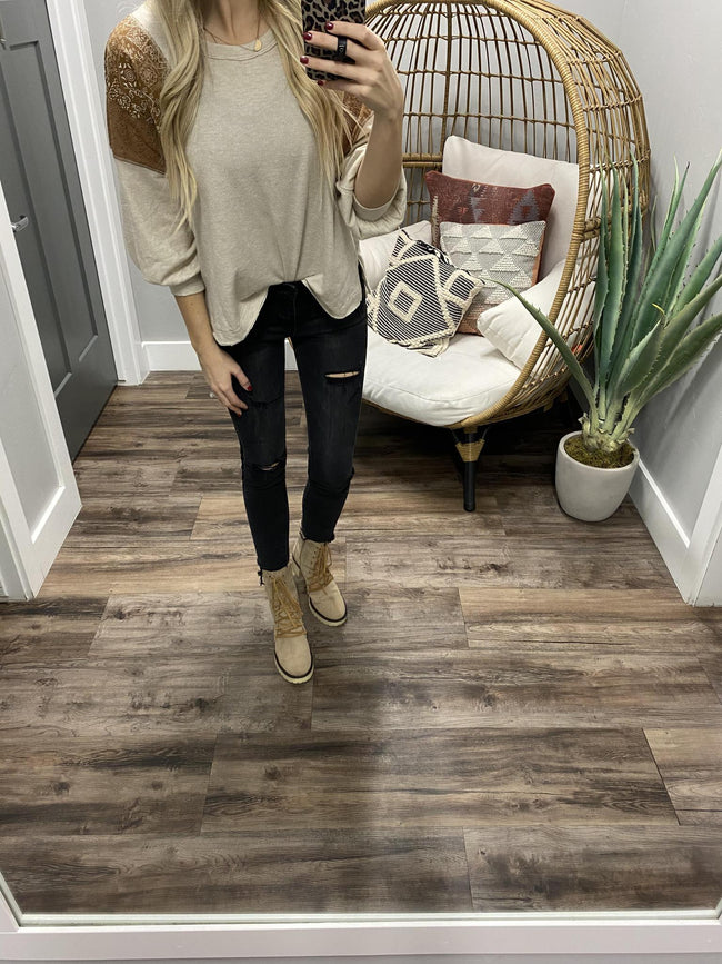 OATMEAL AND CAMEL CONTRAST SLEEVE