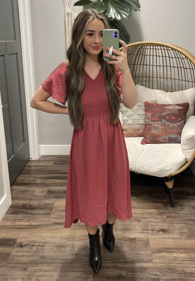 FELICITY SMOCKED TIRED FLUTTER SLEEVE DRESS