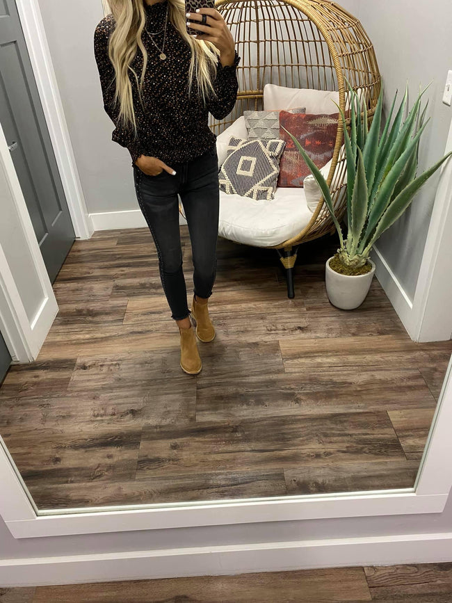 BLACK PRINTED SMOCK BLOUSE