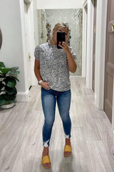BLUE DAISY FLORAL BLOUSE