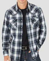 WRANGLER ROCK 47 EMBROIDERED SNAP CONTRAST TRIM BLUE & GREY PLAID